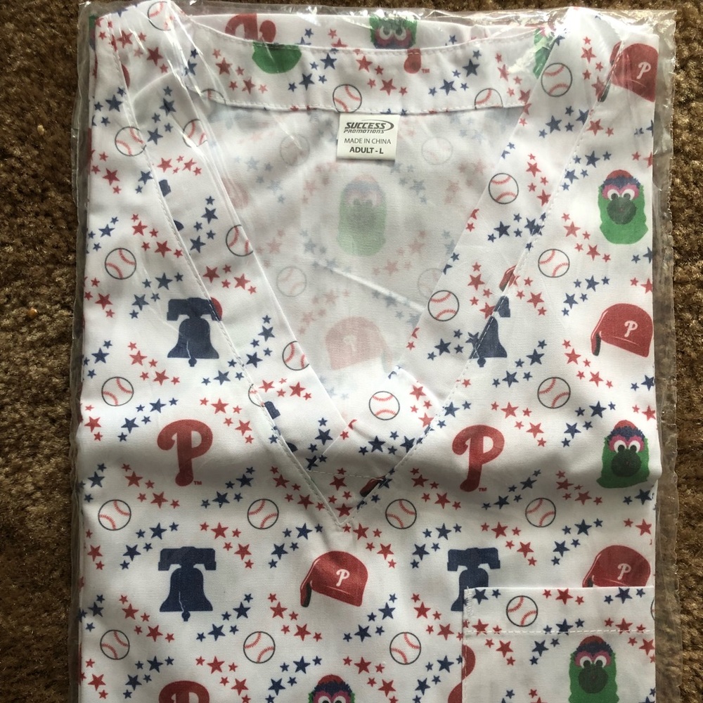 Large Philadelphia Phillies Scrub Top